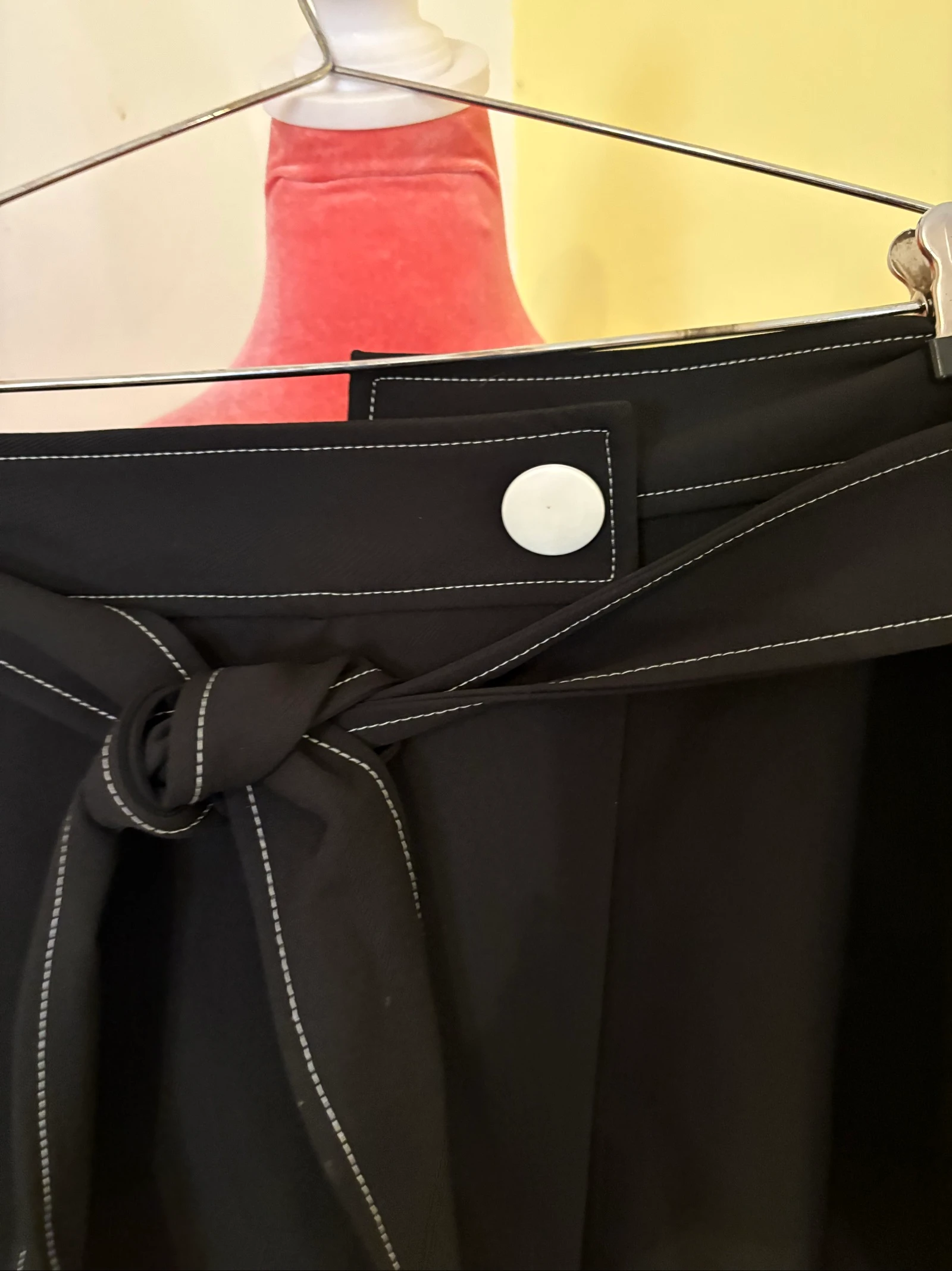Black Wrap Pencil Skirt with Bow – photo 2